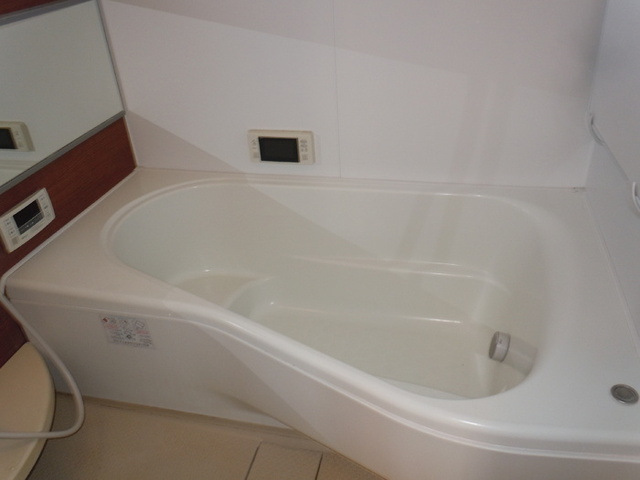 バス・シャワールーム　２０５　追炊機能付バス