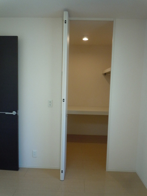 収納　２０５　ウォークインクローゼット