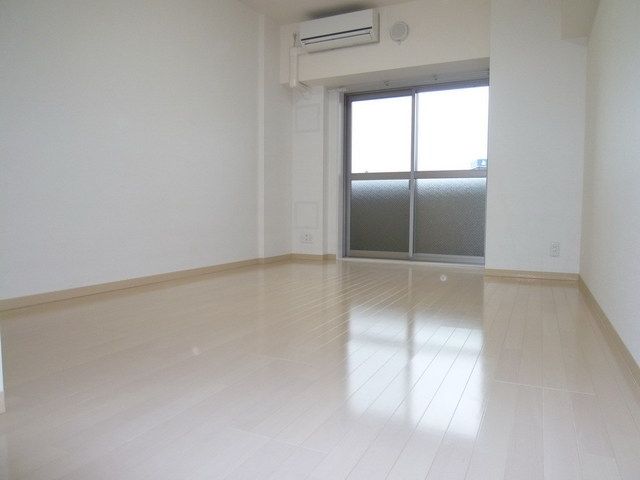 その他部屋・スペース　☆8.1帖の洋室☆