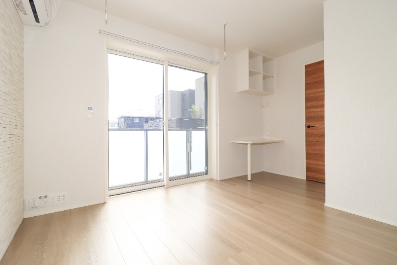 居室・リビング　図面と現状に相違がある場合には現状を優先