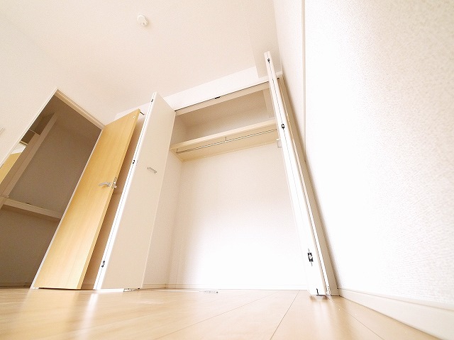 バルコニー　開放的で明るい空間を演出してくれるバルコニーです