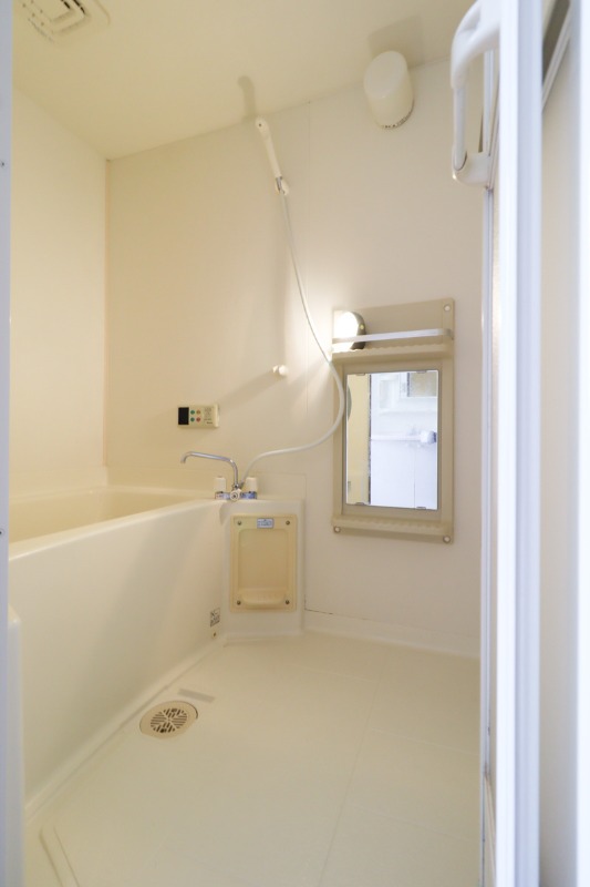 バス・シャワールーム　図面と現状に相違がある場合には現状を優先