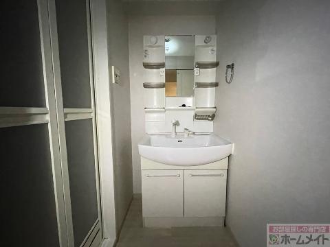 洗面設備　洗髪洗面化粧台