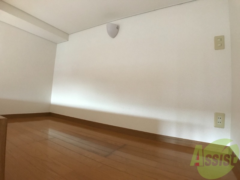 その他部屋・スペース　ロフトがあります。布団を敷くも良し。物置に使うも良し。