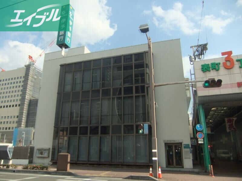 銀行　伊予銀行岡山支店（銀行）まで349m