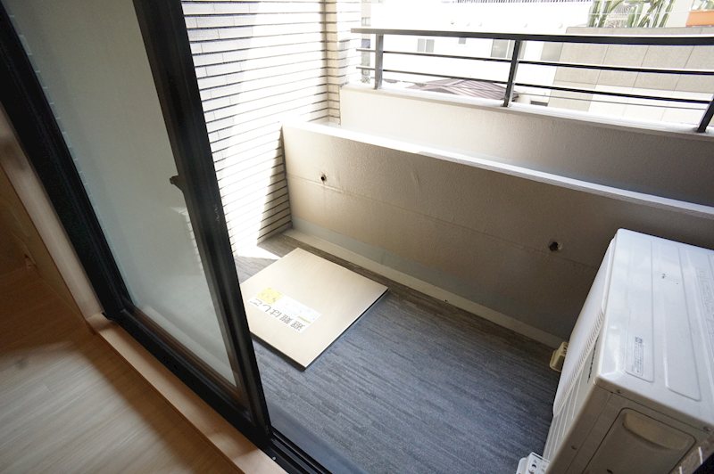 バルコニー　同間取り別部屋の写真です