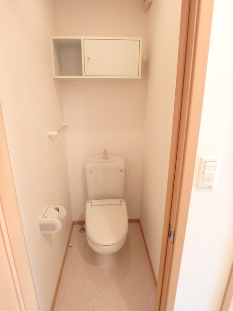 トイレ　同じ施工会社の類似物件写真です