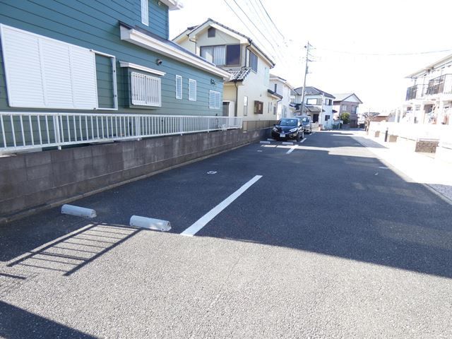 駐車場　敷地内駐車場スペースです。※要空確認。