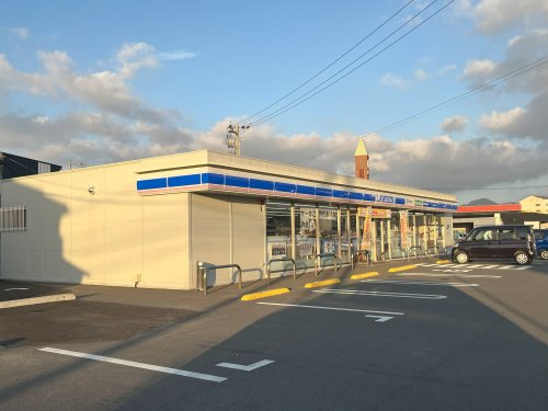 コンビニ　ローソン　八代新浜店（コンビニ）まで492m