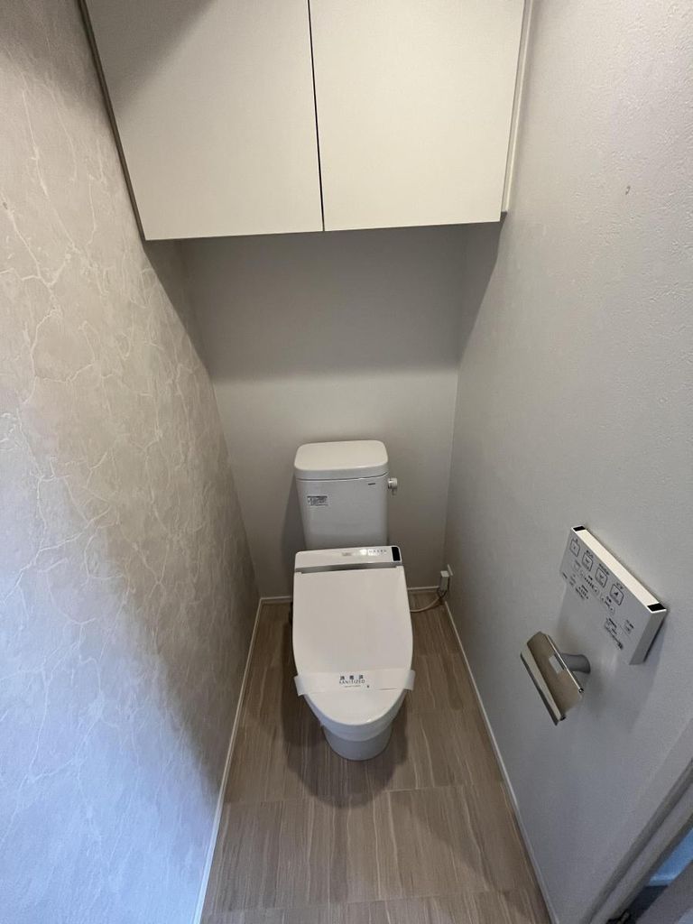 トイレ　同一施工　イメージ写真