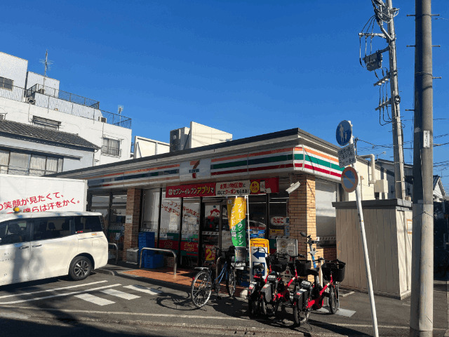コンビニ　セブンイレブン品川旗の台２丁目店（コンビニ）まで129m