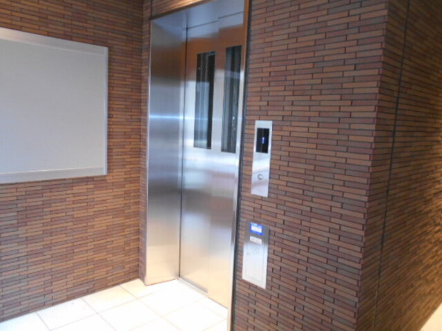 ロビー　掲示板