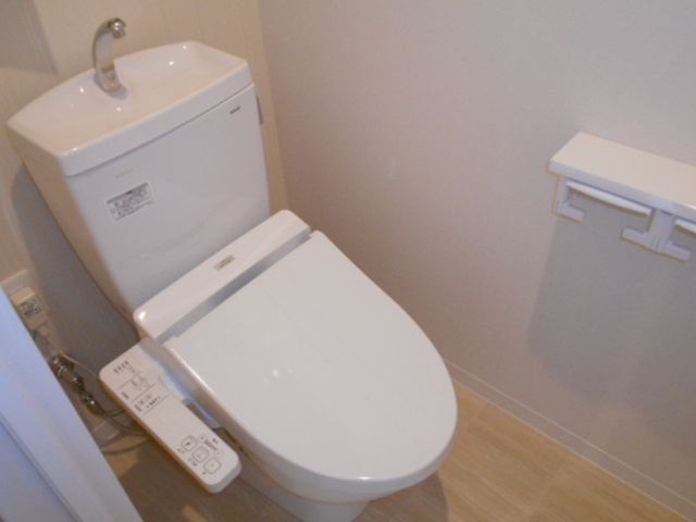 トイレ　トイレ　温水洗浄暖房便座