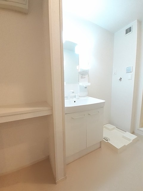 洗面設備　独立洗面台です。