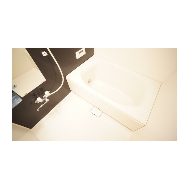 バス・シャワールーム　バス（同仕様タイプ）