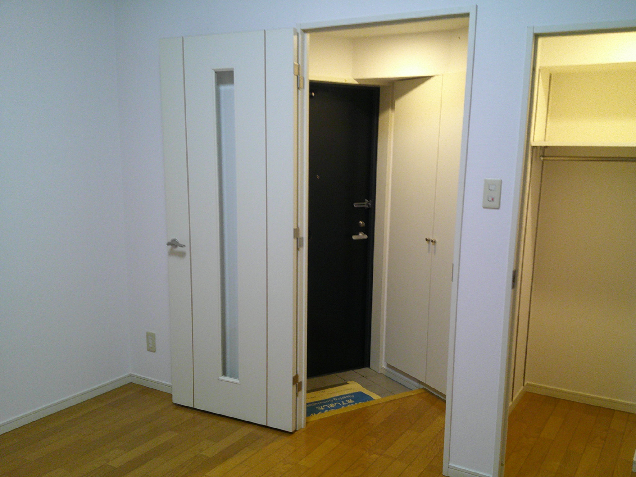 玄関　2024年撮影