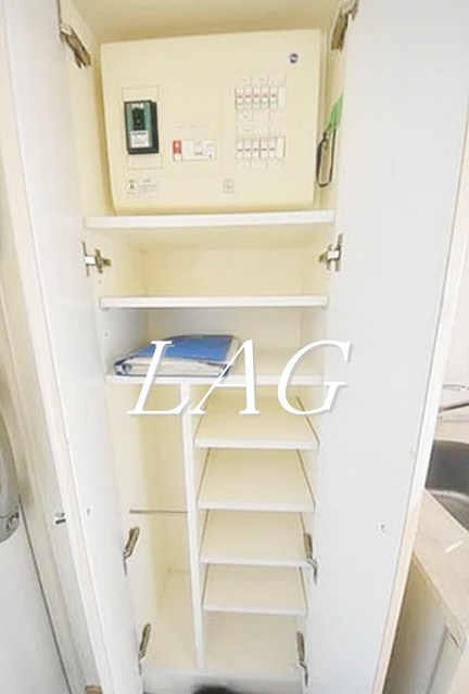 収納　シューズボックスです。