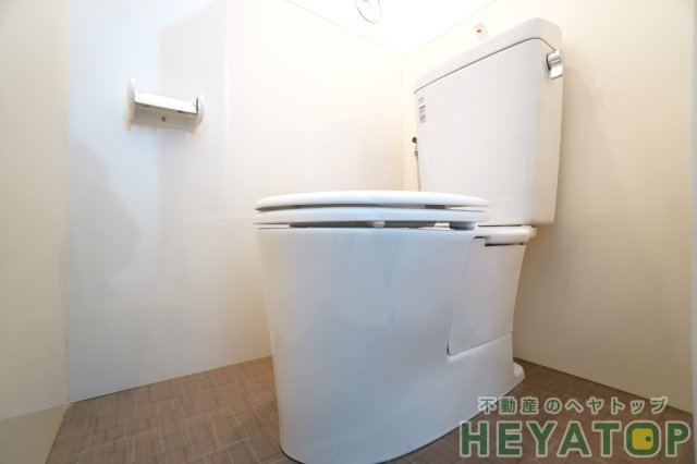 トイレ　トイレ（同仕様写真）
