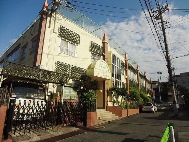 幼稚園・保育園　みころも幼稚園（幼稚園・保育園）まで425m