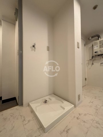 洗面設備　ハイツフルネシス　洗濯パン