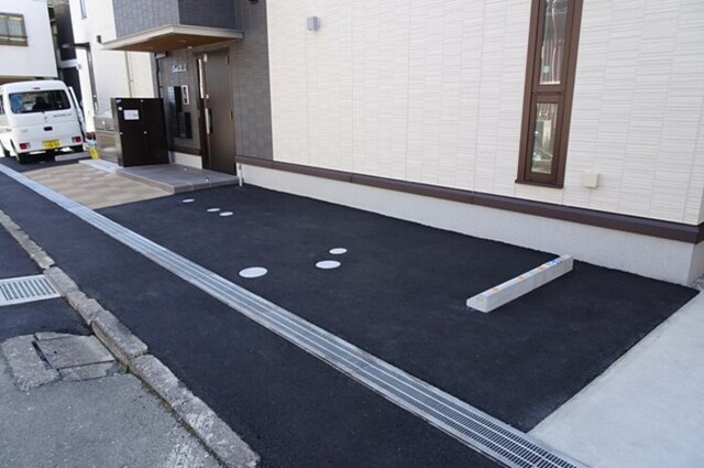駐車場　駐車場