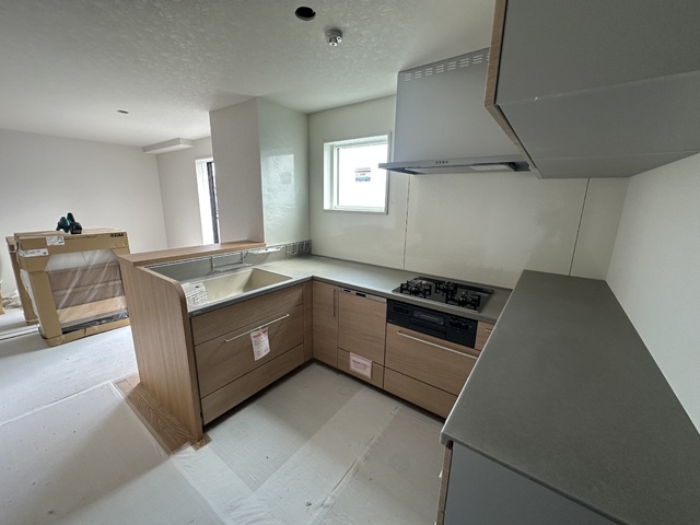 キッチン　◆ゆとりあるキッチンスペース※建築中◆