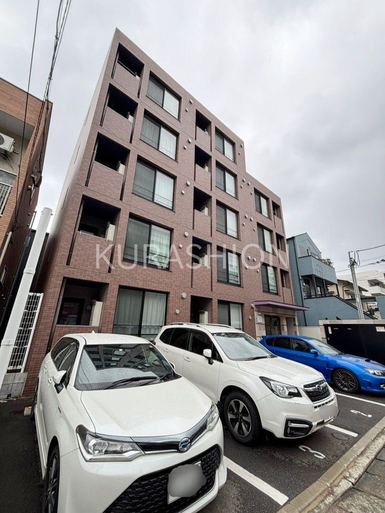 建物外観　駐車場