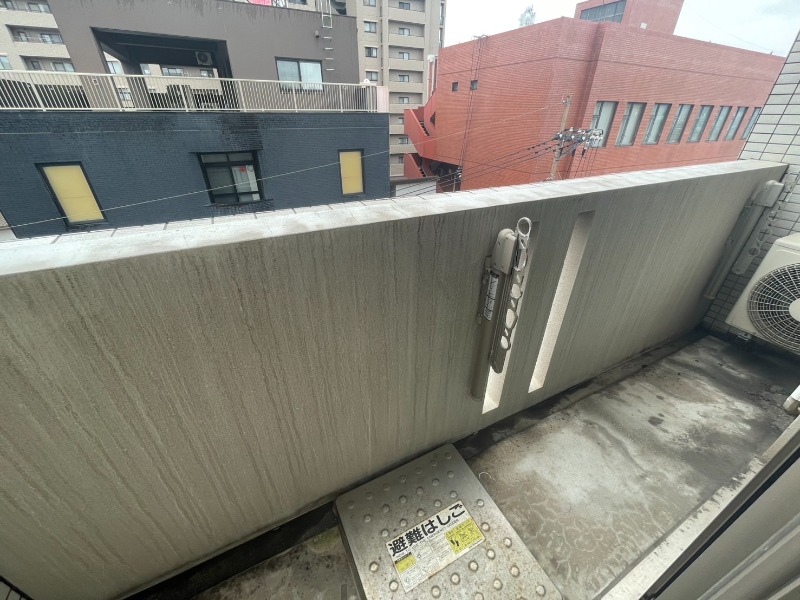 バルコニー　バルコニー