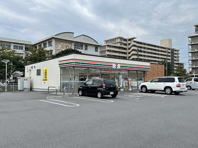 コンビニ　セブン-イレブン 大分羽屋店（コンビニ）まで400m