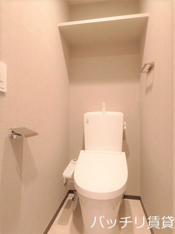 トイレ　画像は、同型タイプの為、現状を優先いたします。