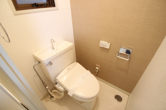 トイレ　※別部屋の写真です