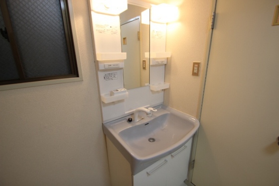 洗面設備　※別部屋の写真です