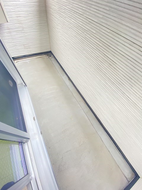 バルコニー　陽当たり良好なバルコニーです