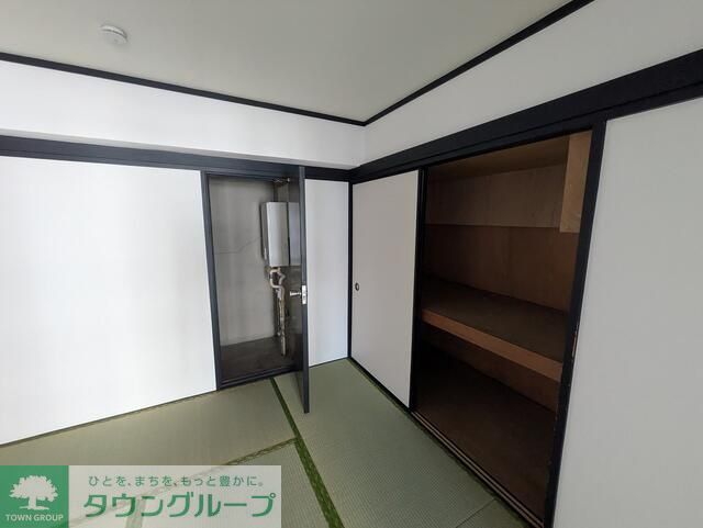 収納　※同建物別室設備施工例　現況優先