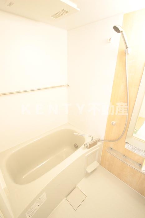 バス・シャワールーム　お風呂です