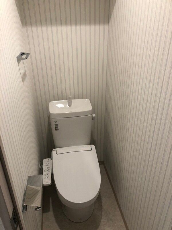 トイレ　同シリーズ