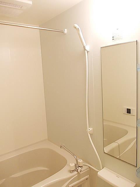 バス・シャワールーム　浴室