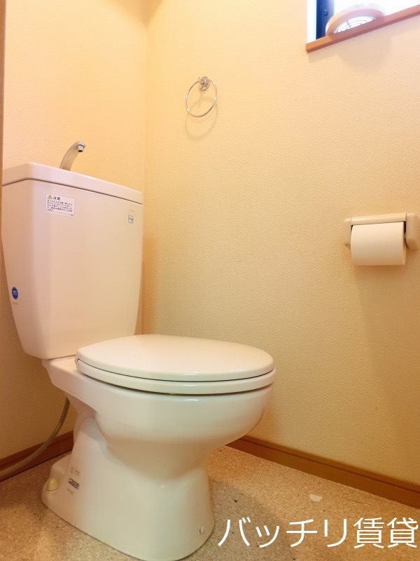 トイレ　画像は同型タイプの為、現状を優先致します。