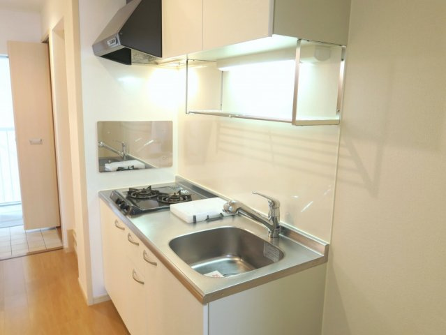 キッチン　壁付けキッチンでスペースを最大限有効活用できます！