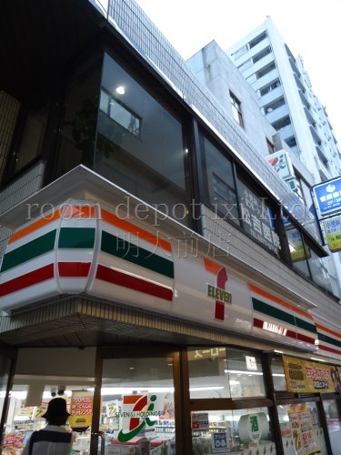 コンビニ　セブンイレブン　笹塚駅前店（コンビニ）まで179m