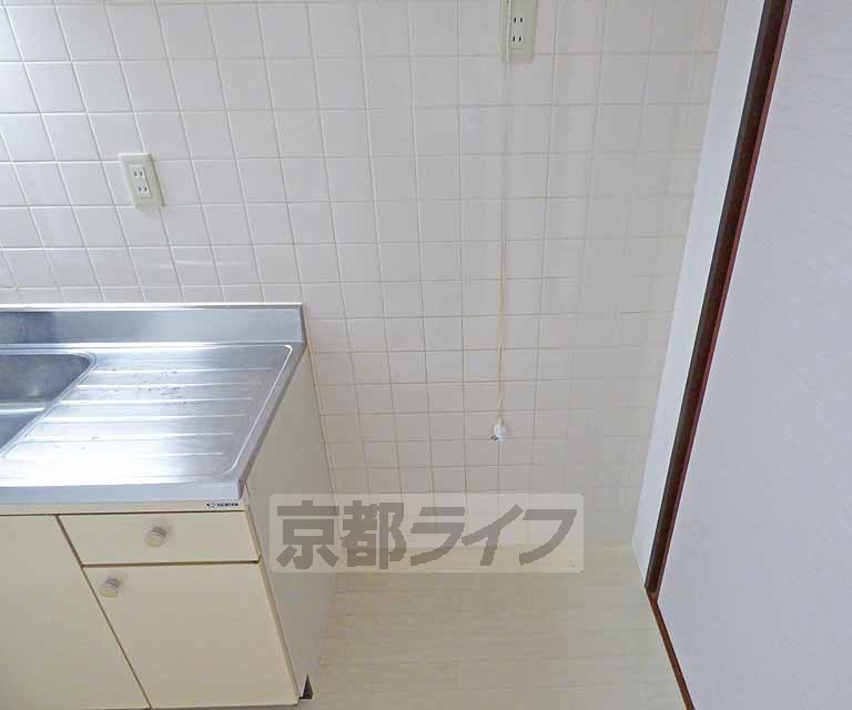 その他設備　冷蔵庫置きです。