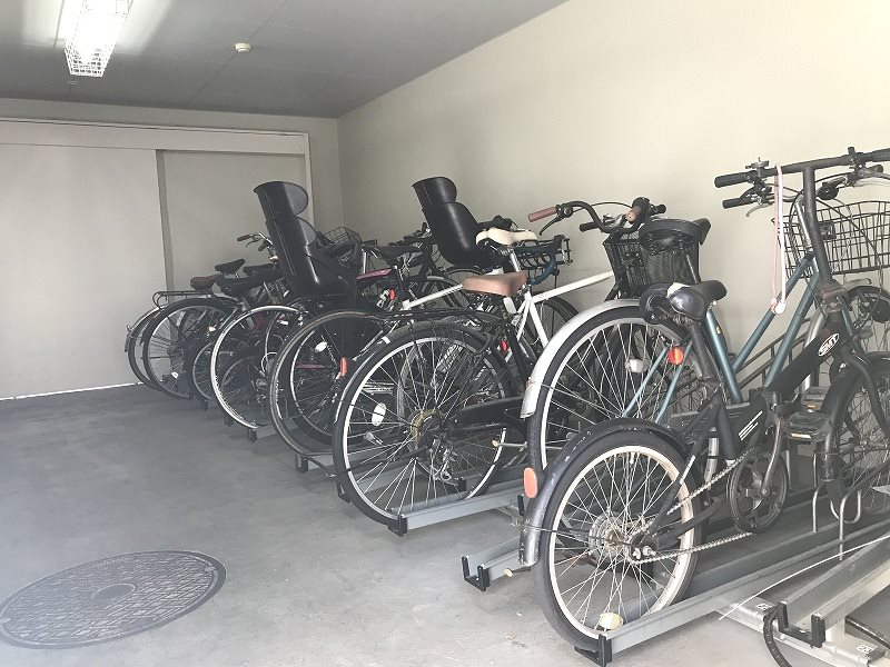 駐車場　駐輪場