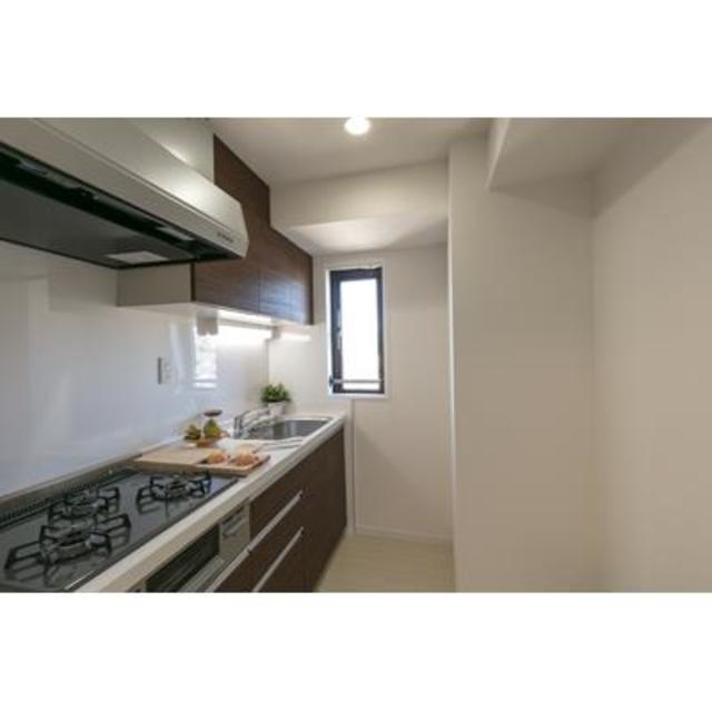 キッチン　※写真は同タイプ住戸です。