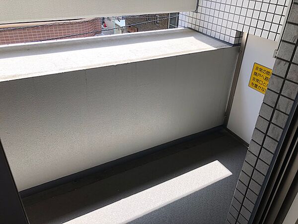 バルコニー　※別部屋の参考写真です。