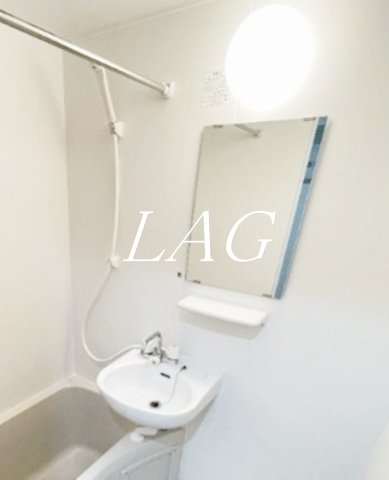 洗面設備　洗面台です。