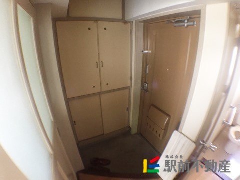 玄関　玄関収納あり（同タイプ）