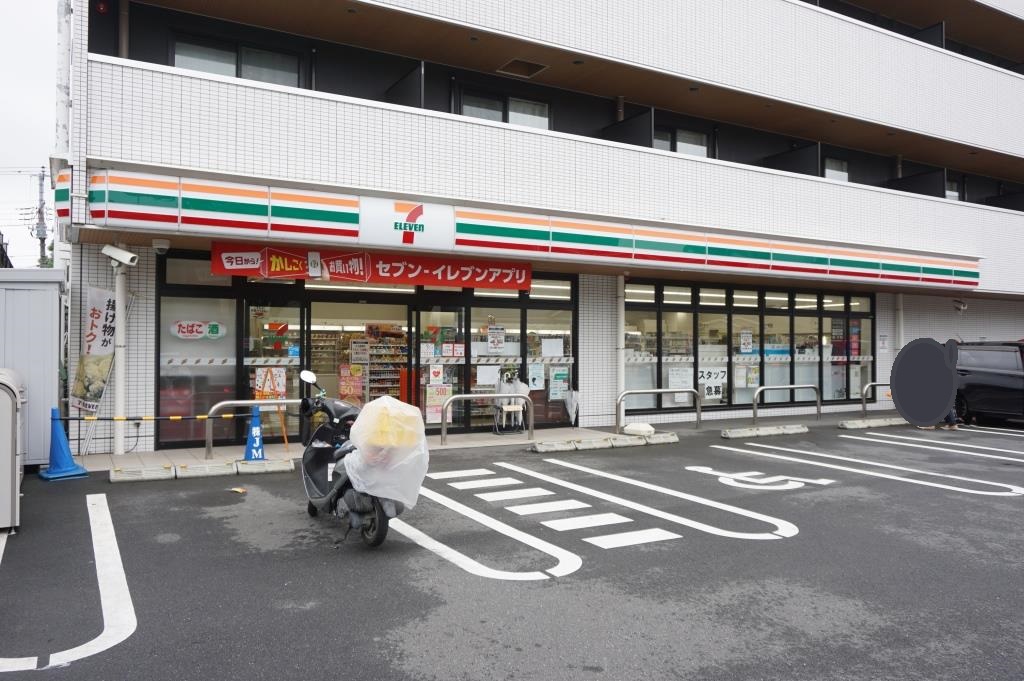コンビニ　セブンイレブン 戸田市役所南通り店（コンビニ）まで517m