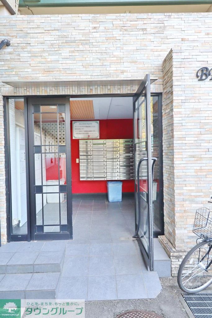 エントランス　エントランス