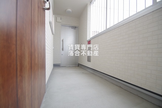 エントランス　清潔なエントランス