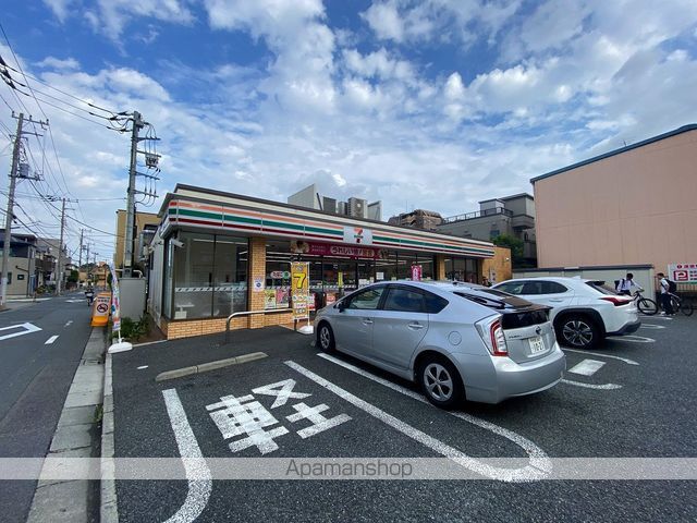 コンビニ　セブン－イレブン足立西新井５丁目店（コンビニ）まで429m